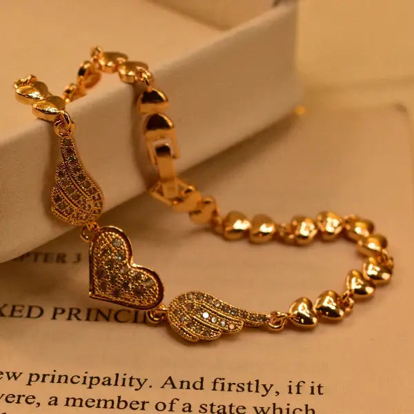 Stylish Unique Heart Design Crystal Stones Bracelet for Girls/Women.